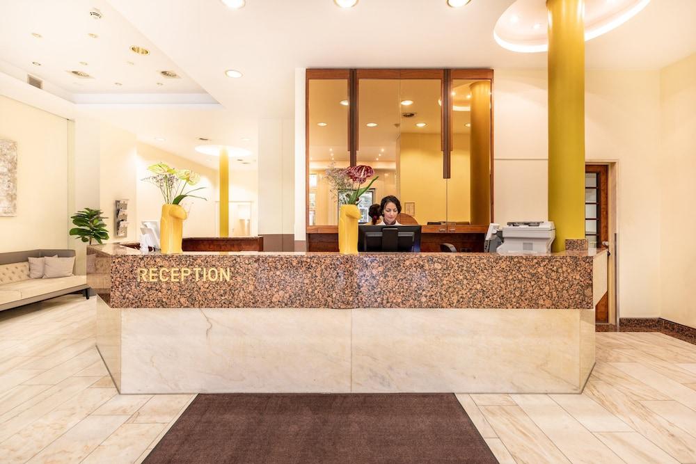 Hotel Madison Dusseldorf Ngoại thất bức ảnh